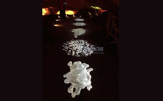光影百年地面互動(dòng)投影案例-貴州萬山礦山公園